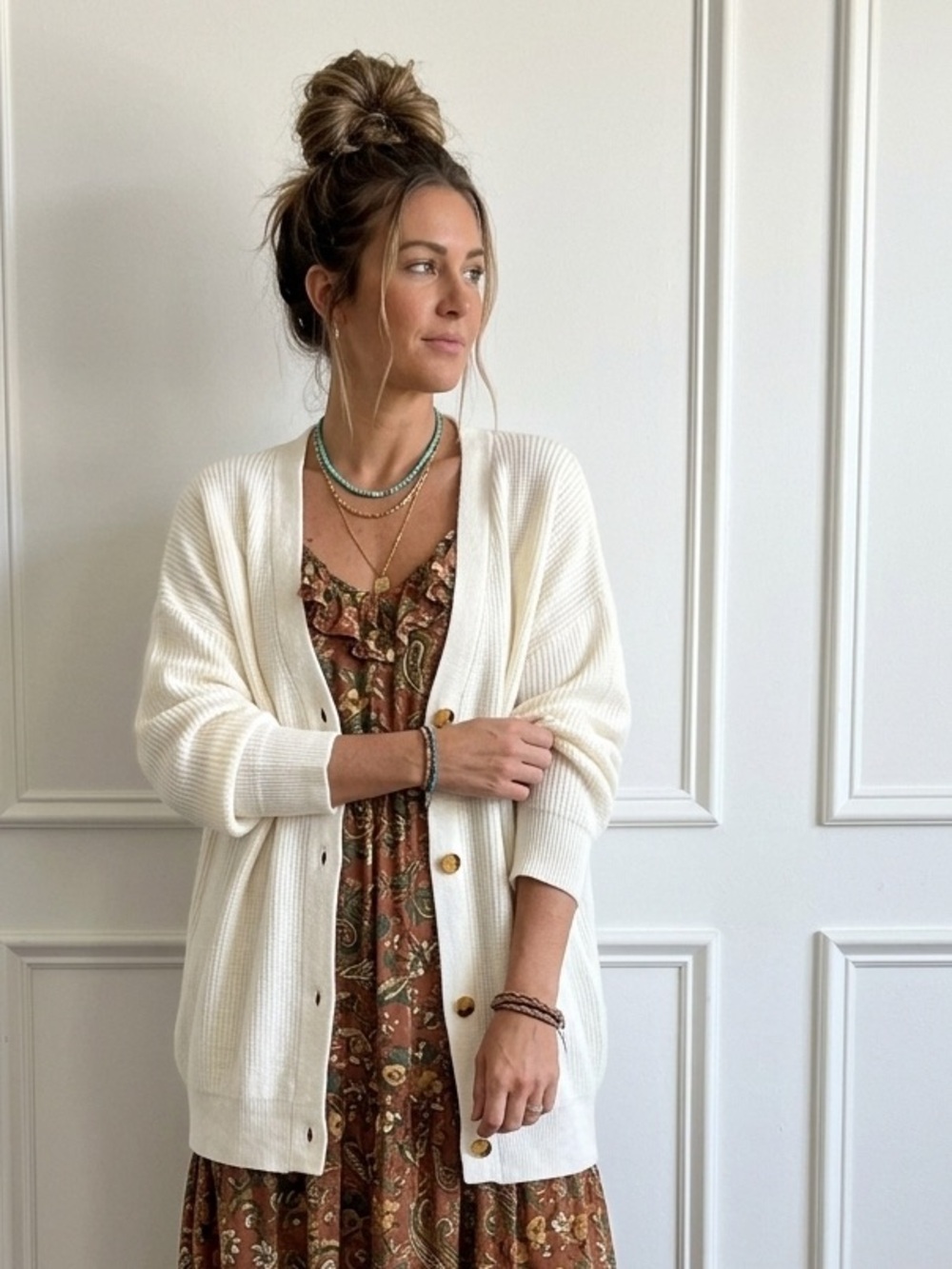 🆕 Cream Button-Front V-Neck Women's Sweater Cardigan size XL